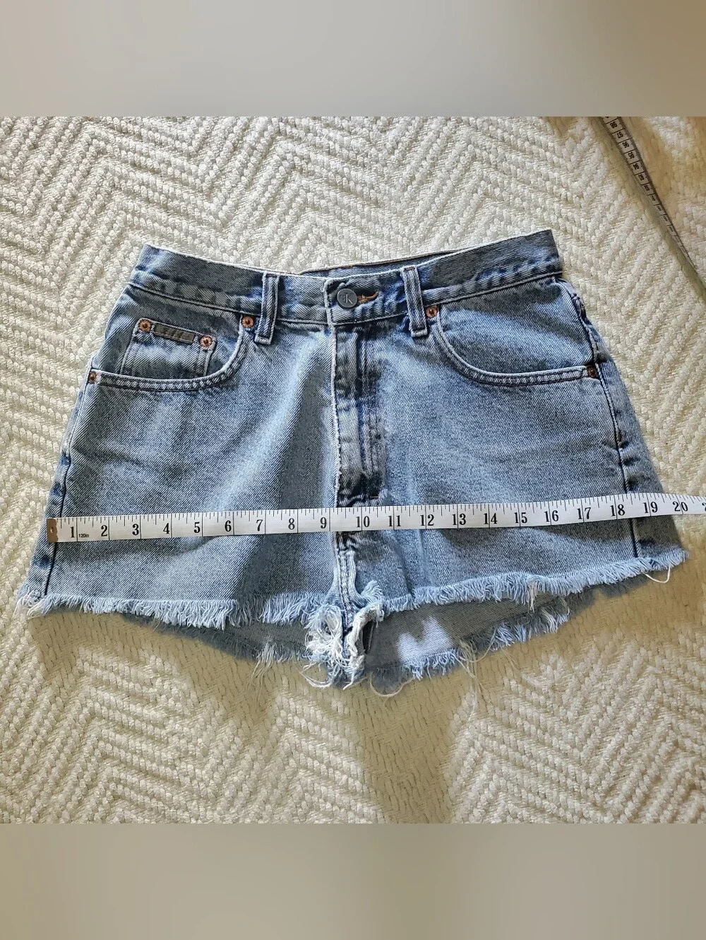 Vintage Frayed Denim Calvin Klein Cut Off Jean Shorts 100% Cotton Size 7